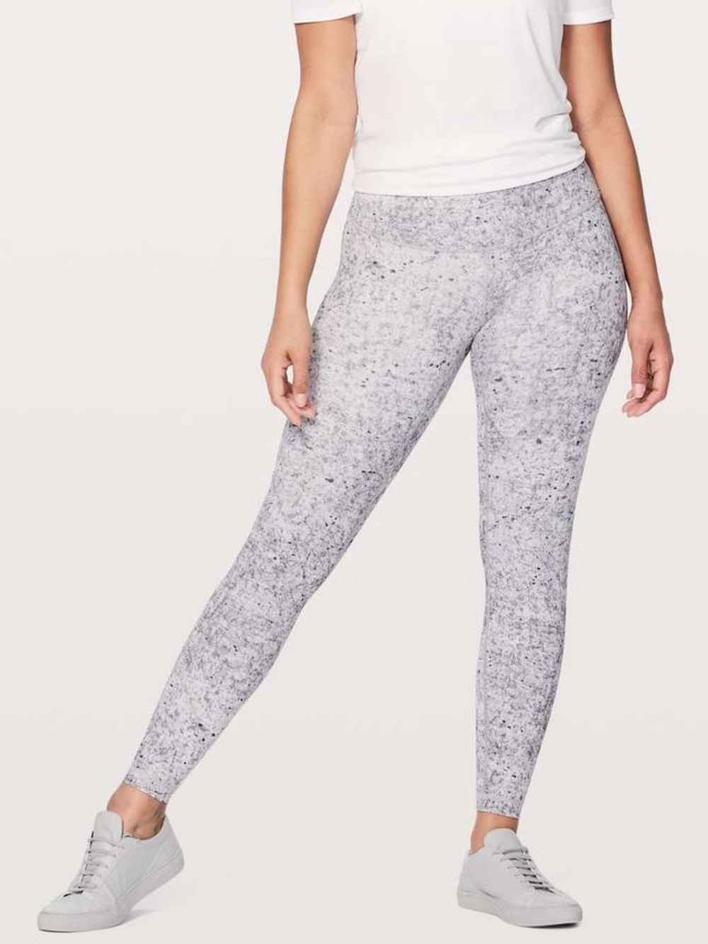Lululemon Wunder Under Low-Rise Tight women’s Size 10 28" Leggings.      Sk17